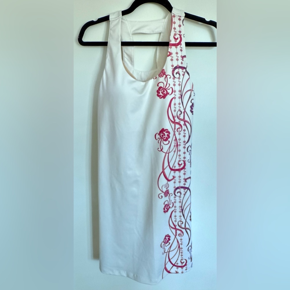 D41 Athleta Size Small White Dress with Built In Bra and Removable Pads